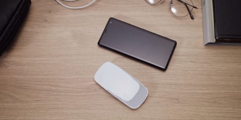 Reon Pocket memiliki ukuran lebih kecil dari gawai. (Foto: BlockToro)