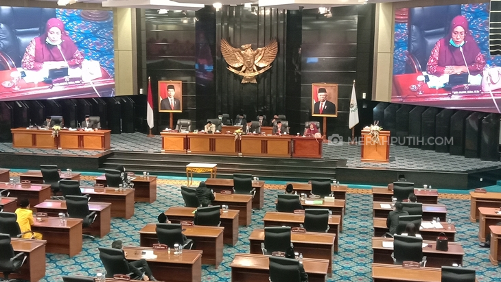 Rapat Paripurna DPRD DKI Jakarta. (Foto: MP/Asropih)