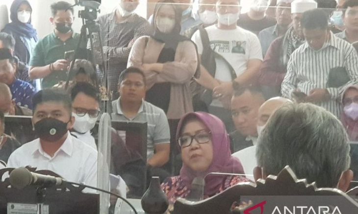 Dalam Persidangan, Ade Yasin Terisak-isak Merasa Difitnah Terlibat Suap