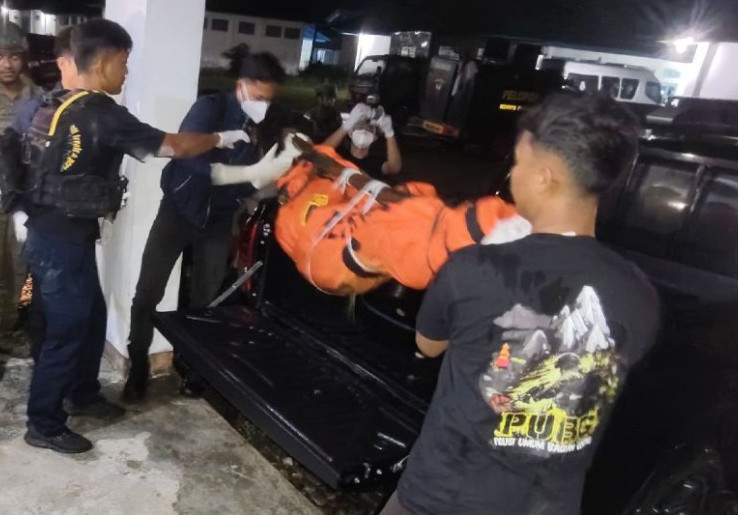 TNI-Polri Berhasil Evakuasi 5 Jenazah Pendulang Emas Korban KKB di Pedalaman Yahukimo