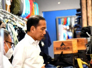 Pengunjung dan Pedagang Kokas Dikagetkan dengan Kedatangan Presiden Jokowi