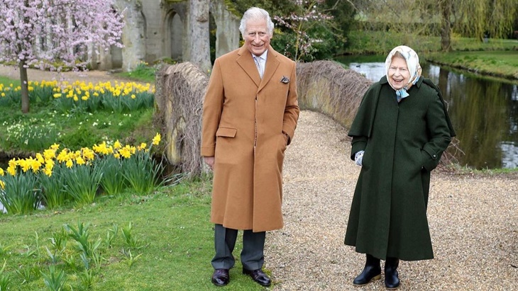 Pangeran Charles dan Ratu Elizabeth, Jalan-jalan ke Frogmore House. Ada Apa?