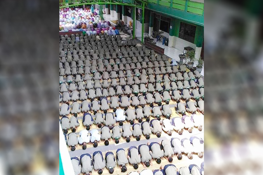 10 Manfaat Gerakan Salat bagi Kesehatan