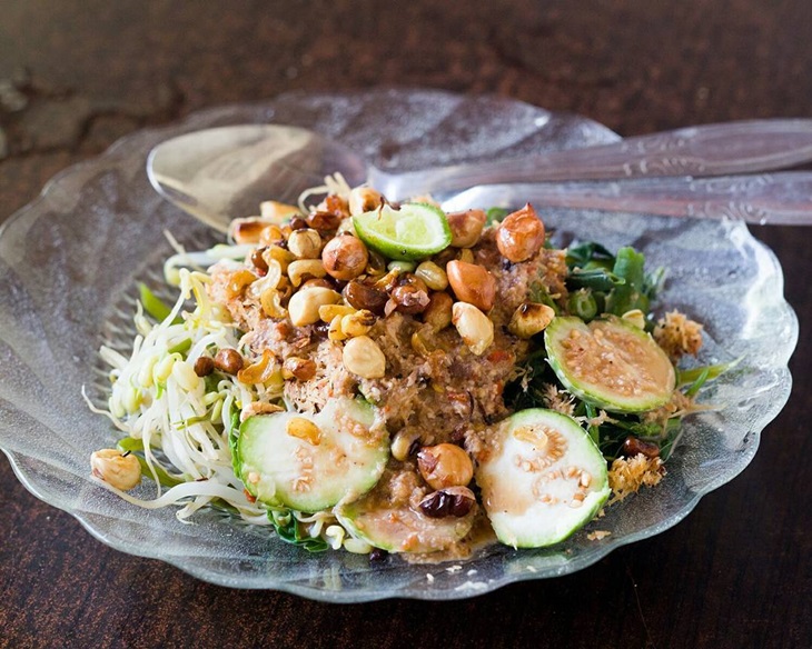Makanan Khas Bali, Serombotan. (Instagram/@platemapsbali)