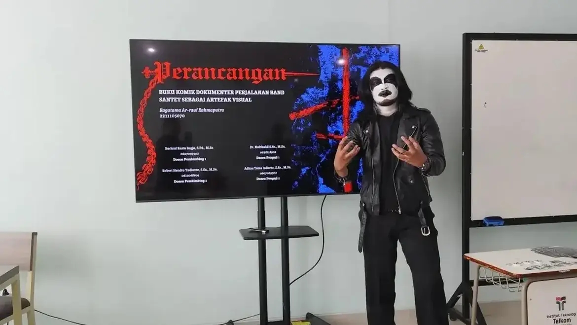 Mahasiswa Telkom Purwokerto Sidang Tugas Akhir dengan Riasan Black Metal, Ternyata Ini Alasannya