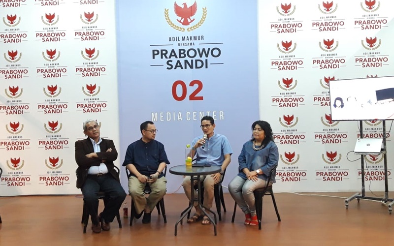 Cawapres 02 Sandiaga Uno mengucapkan terima kasih kepada wartawan yang mengikutinya selama kampanye Pilpres 2019