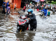 Atasi Banjir, Pemprov DKI Siagakan Ribuan Petugas dan Pompa