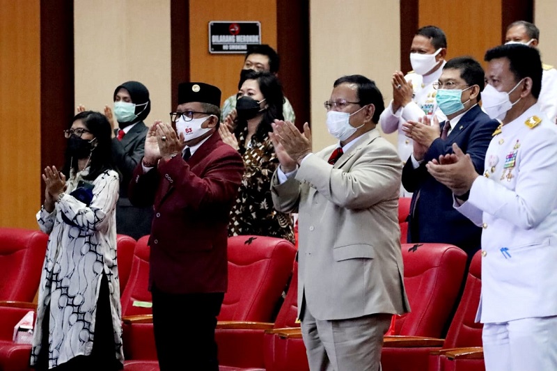 Megawati Orasi, Prabowo Inspektur, Hasto Jadi Mahasiswa Unhan