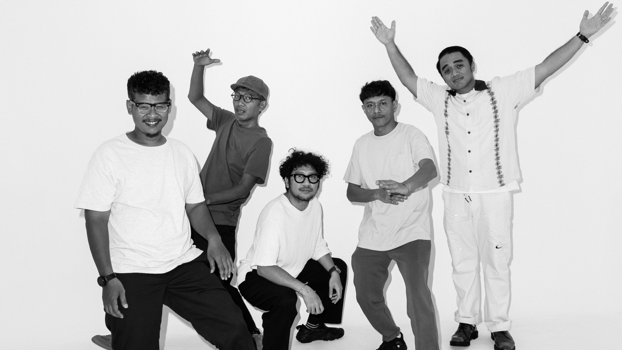 Dipha Barus 'Journaling' Bareng Kunto Aji dan The Adams dalam 'Rima Raga' 