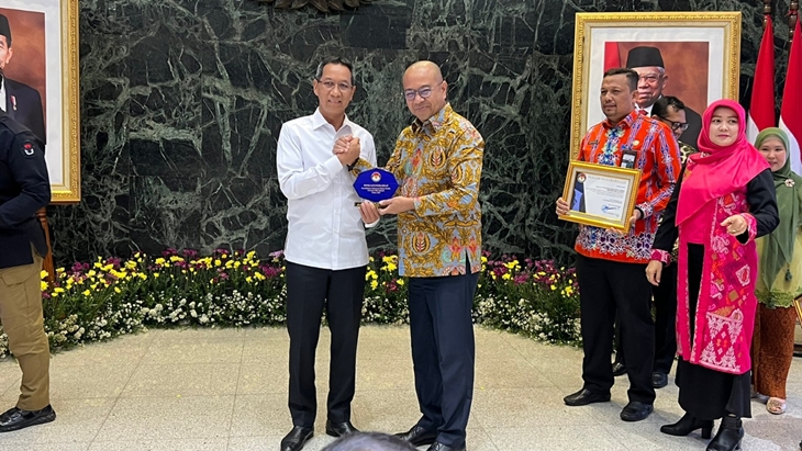 PAM Jaya Sabet Penghargaan dalam Penganugerahan Keterbukaan Informasi Publik 2022