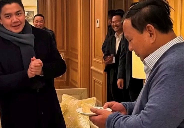 Kejutan Ultah Teddy di Paris, Potongan Kue Pertama untuk Prabowo