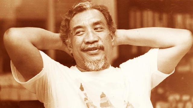 Meski Tak Sejalan Dengan Kebijakannya, Umar Kayam Tetap Maksimal Memerankan Soekarno