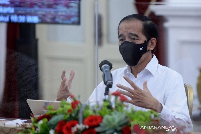 Berikan Subsidi Karyawan, Jokowi: Reward bagi yang Rutin Bayar Jamsostek