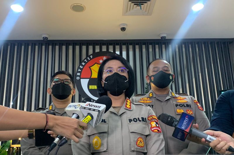 Polisi Periksa 3 Pemasok Bahan Baku Obat Sirop