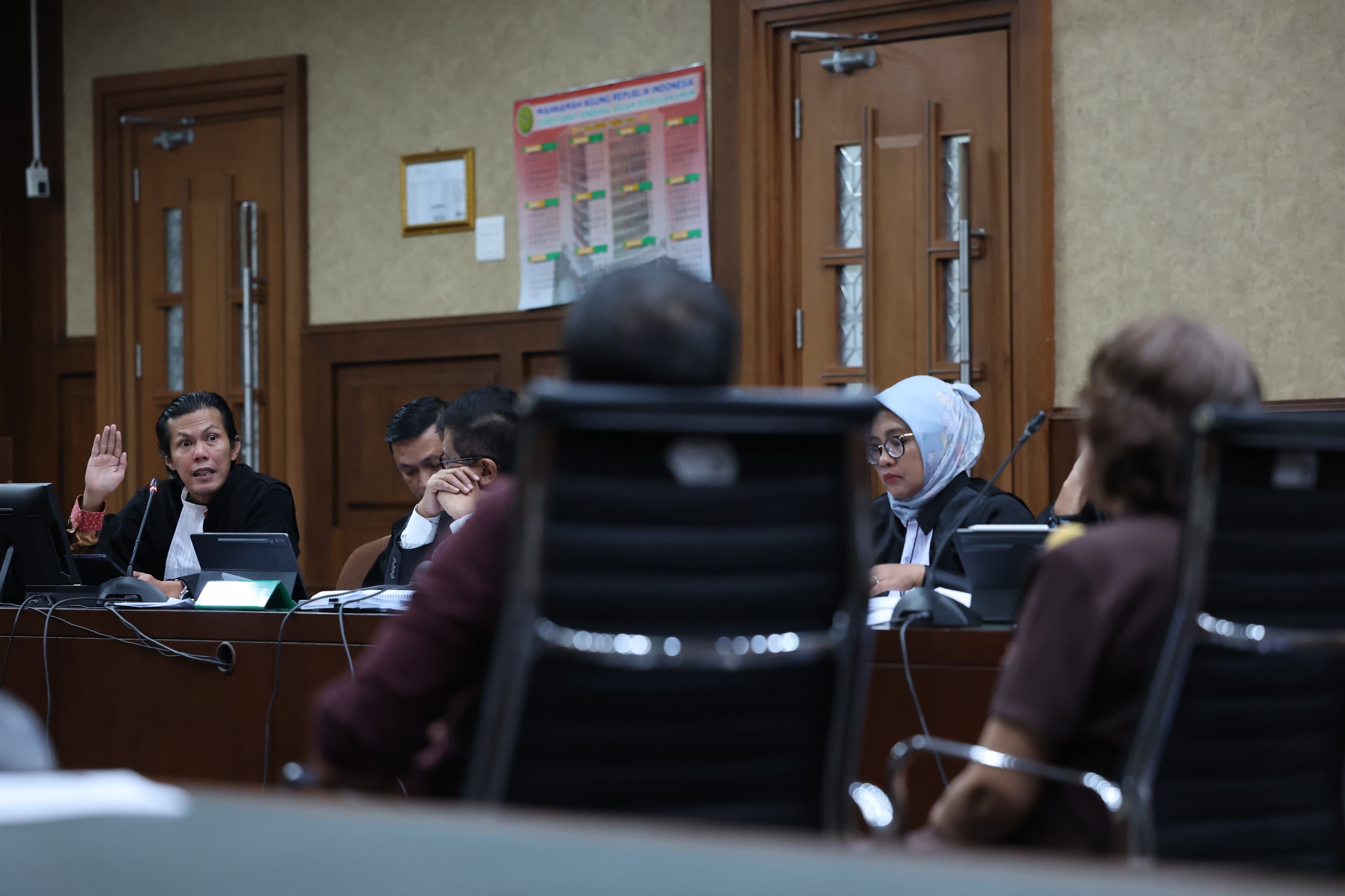 Bukan Hasto, Eks Anggota Bawaslu Akui Terima Instruksi dan Uang Suap dari Saeful Bahri