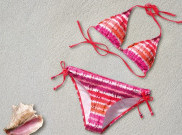 Pakai Bikini Kelewat Seksi, Turis Ditahan dan Didenda