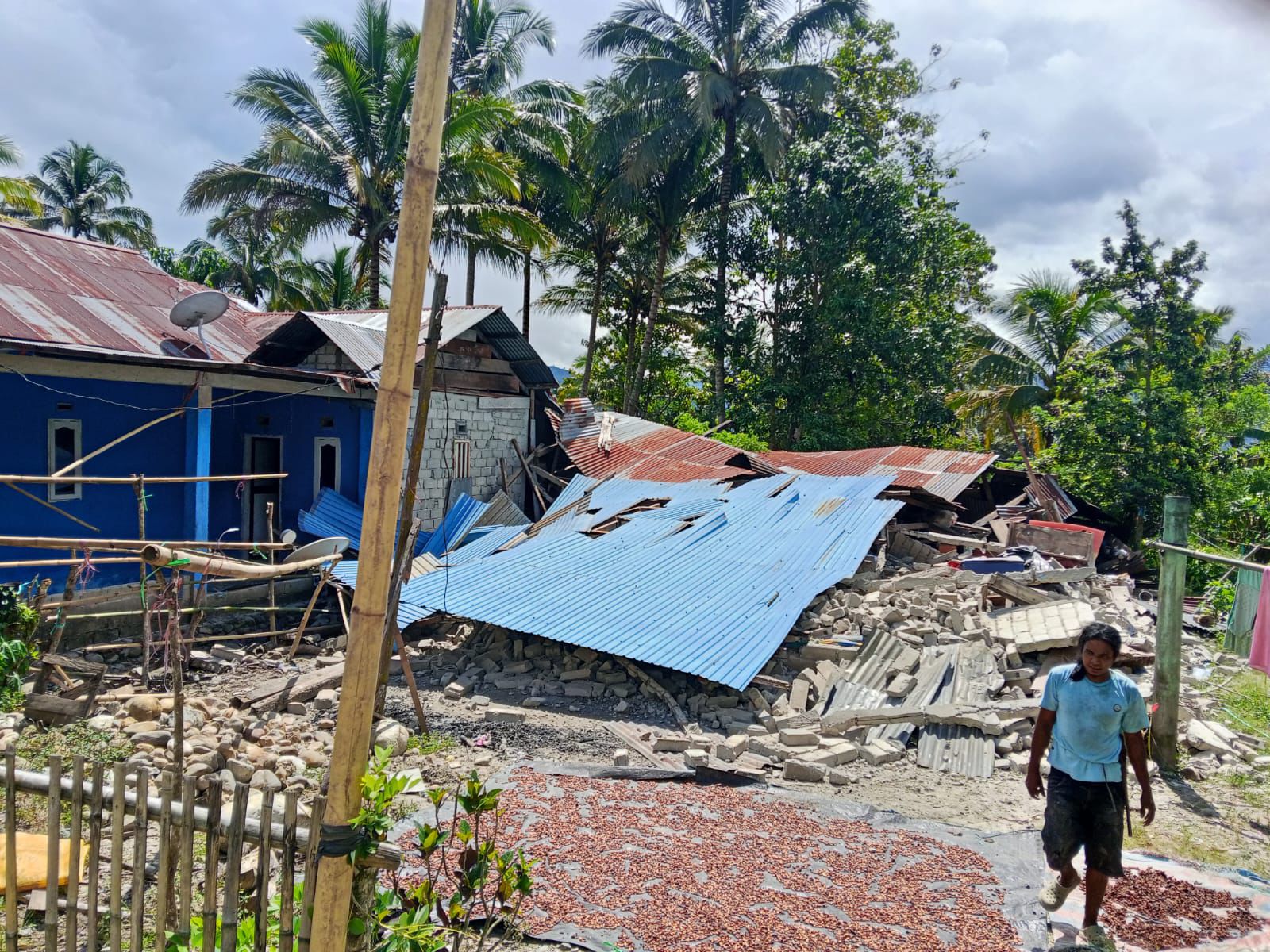 Gempa Palu, Sulteng, Korban Tewas dan Puluhan Bangunan Rusak Parah