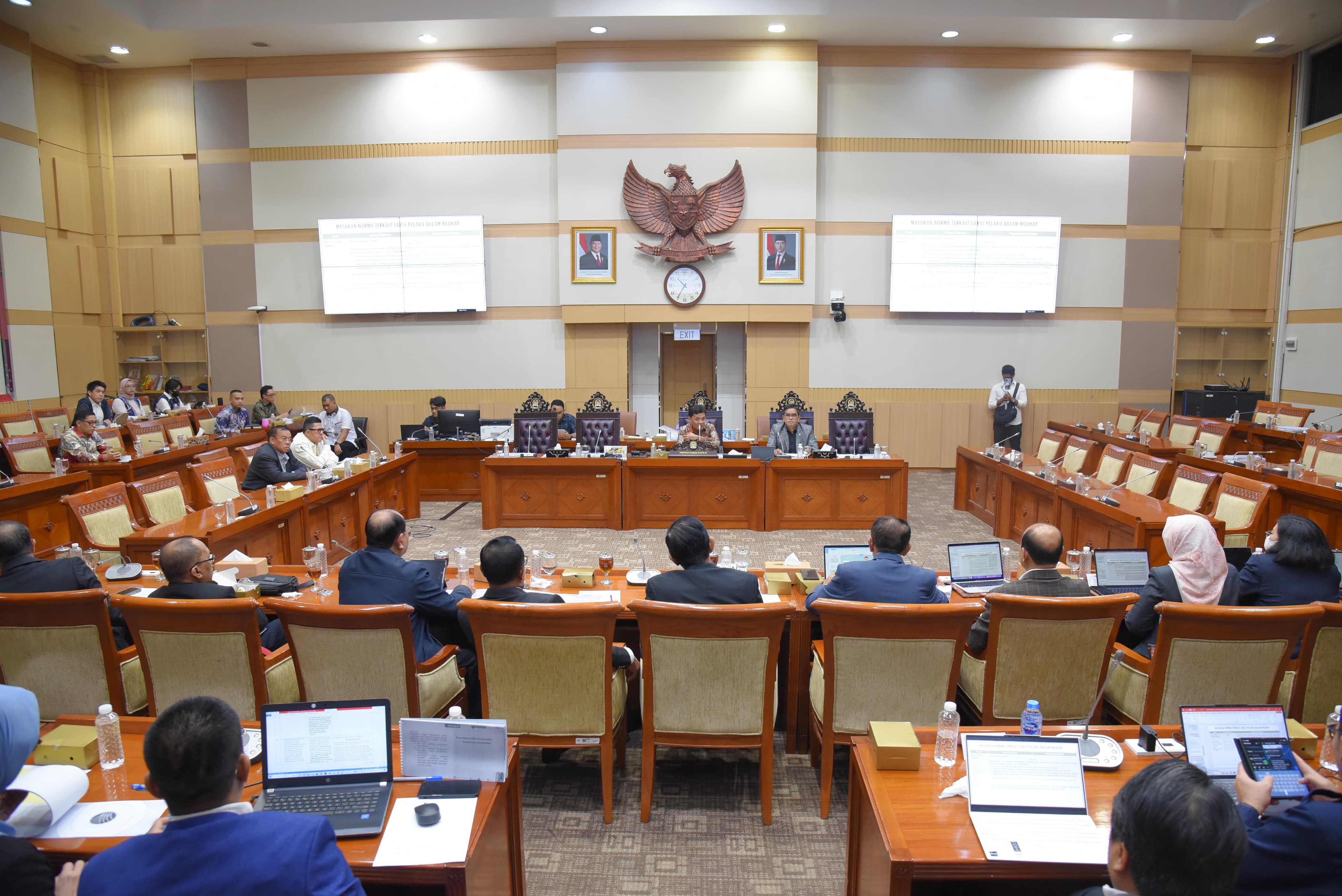Putusan MK Pisahkan Pemilu Nasional dan Daerah, 5 UU Penting Terancam Berubah