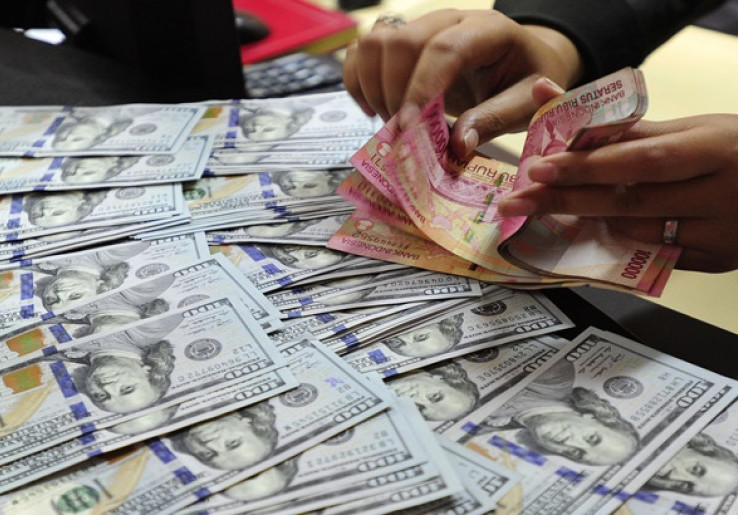 Sentimen Eksternal Pelemahan Euro Buat Rupiah Tembus Rp 14.202