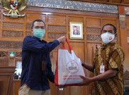 Jokowi Kirim 20.000 Paket Sembako ke Warga Solo Terdampak COVID-19