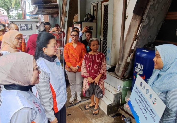 Solusi Air Bersih untuk Warga Jakarta, PAM JAYA–TP PKK Salurkan Toren Gratis