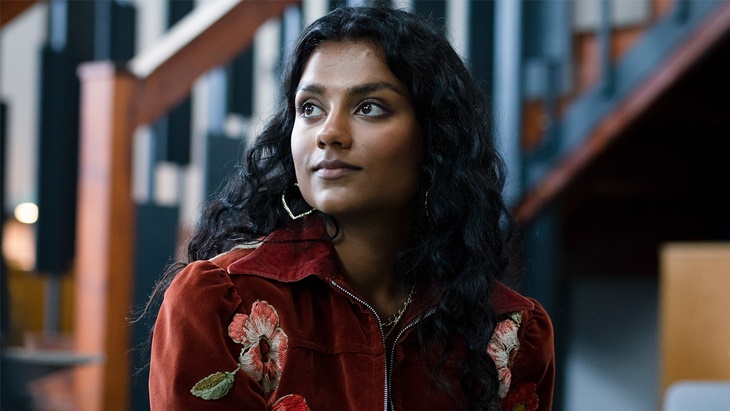 Simone Ashley Jadi Pemeran Utama Wanita di ‘Bridgerton 2’