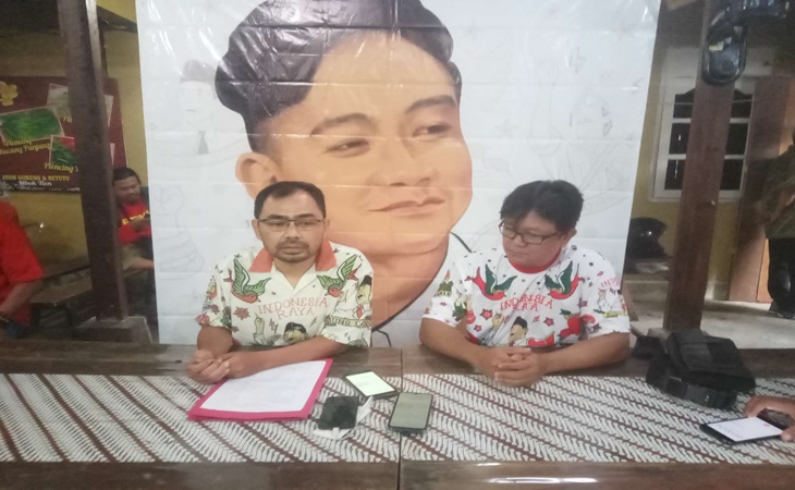 Relawan akan antar Gibran daftar Pilwalkot Solo di DPD PDIP Jateng dengan barongsai