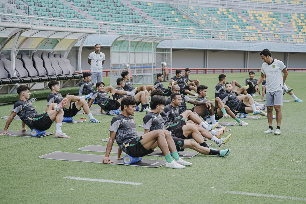 Persebaya Ingin Menang dengan Banyak Gol Melawan Dewa United FC