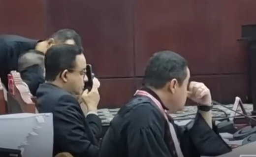 Cak Imin Kena Tegur Gara-Gara Main HP Saat Sidang MK