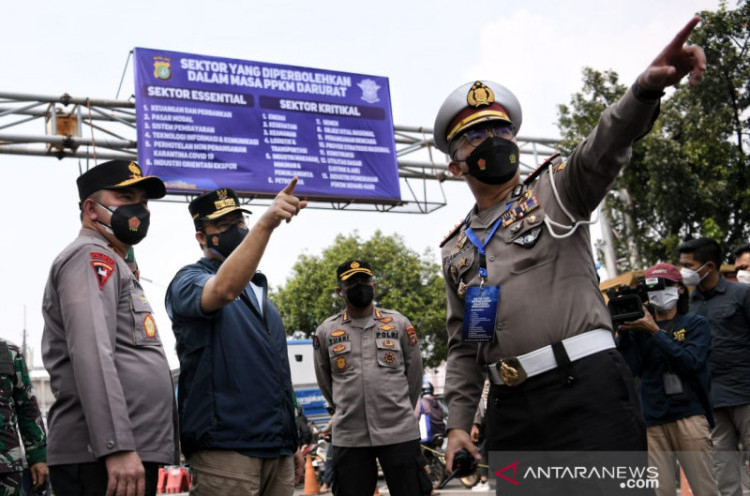 Anies Siapkan Skenario Atasi 100 Ribu Kasus Aktif Corona di Jakarta