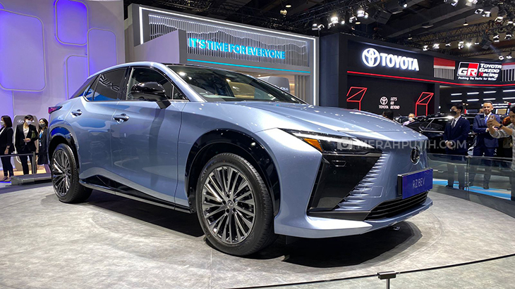 Lexus Luncurkan Mobil Listrik Perdana All New RZ