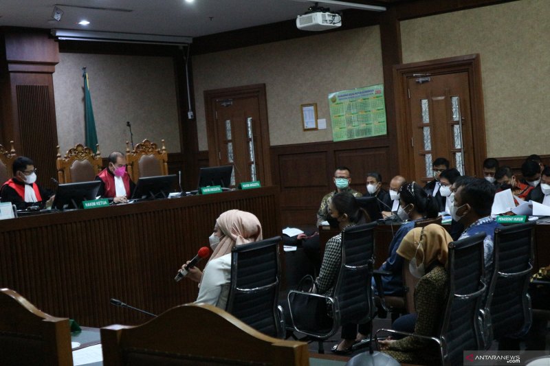 JPU KPK menghadirkan 10 orang saksi dalam sidang untuk terdakwa mantan Menteri Kelautan dan Perikanan (KKP) Edhy Prabowo di Pengadilan Tindak Pidana Korupsi (Tipikor) Jakarta, Selasa (18/5). (Desca Lidya Natalia)