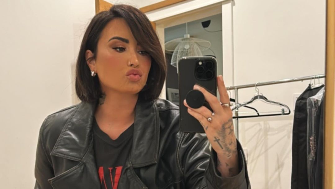 Cerita Demi Lovato Jalani 5 Kali Perawatan Kesehatan Mental