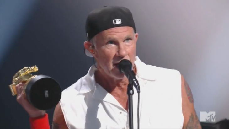 Red Hot Chili Peppers Dedikasikan Penghargaan MTV VMA untuk Mendiang Taylor Hawkins