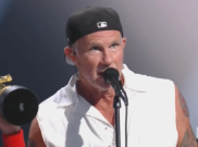 Red Hot Chili Peppers Dedikasikan Penghargaan MTV VMA untuk Mendiang Taylor Hawkins