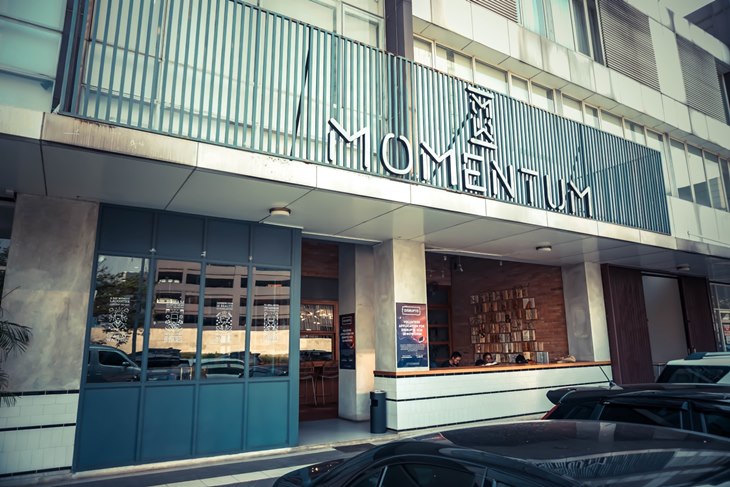 momentum cafe