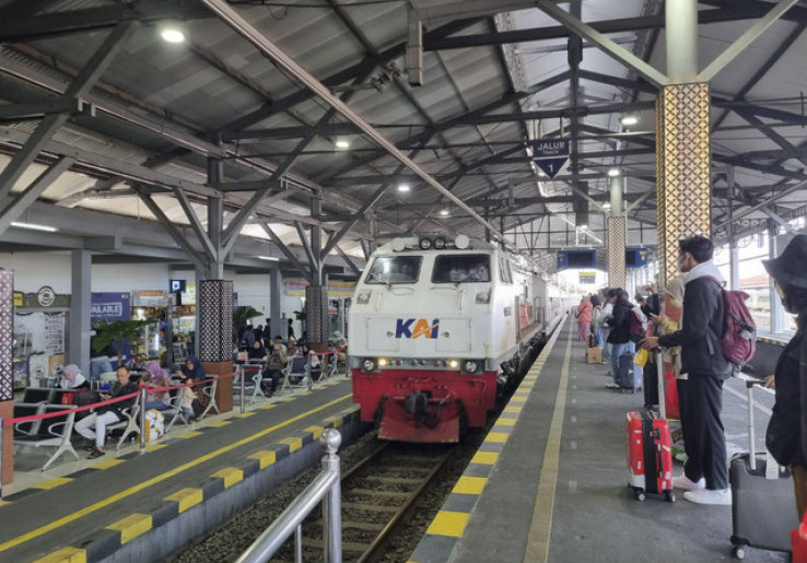 KAI Catat Lonjakan Penumpang Nataru 2026: Okupansi KA Jarak Jauh Tembus 112 Persen, Hampir 3,8 Juta Tiket Terjual