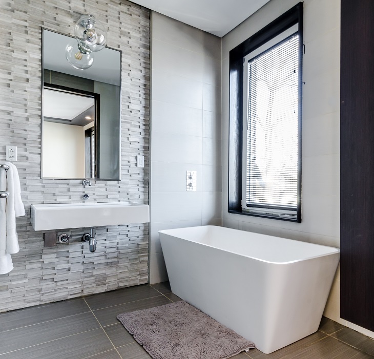 kamar mandi kecil elegan