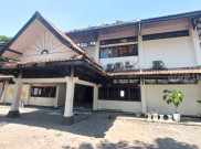 KemenPU Tinjau Gedung DPRD Solo yang Dibakar saat Demonstrasi, Biaya Perbaikan Bakal Diusulkan ke Pemerintah Pusat