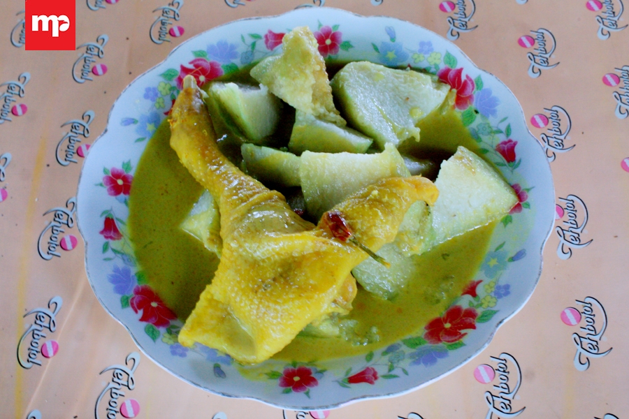 Lontong Tuyuhan, Kuliner Gurih dari Kebun Tebu Rembang