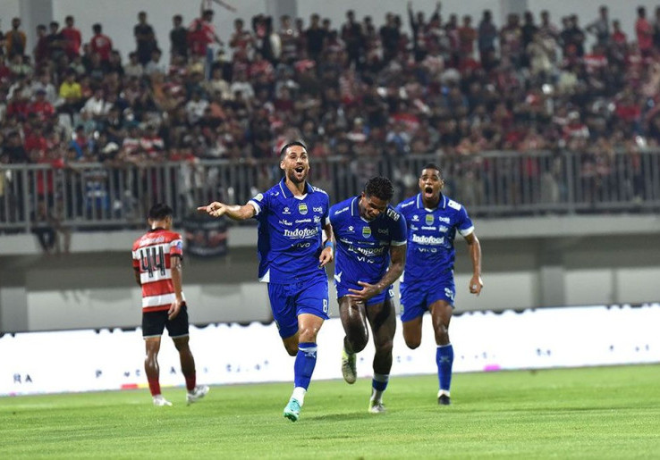 Hasil Super League 2025/2026: Persib Bawa Pulang 3 Poin Lewat Kemenangan 4-1 di Kandang Madura United