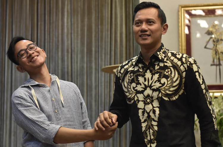 Antara Pesan dari SBY dan Keakraban AHY Bersama Jokowi-Gibran di Istana