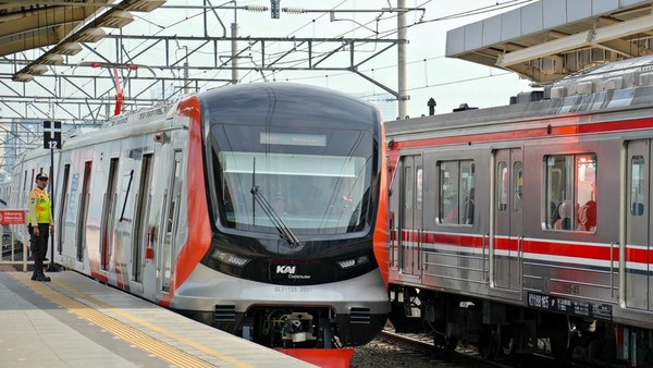 Ada Gangguan, KRL Bogor-Jakarta Kota Cuma Sampai di Stasiun Manggarai