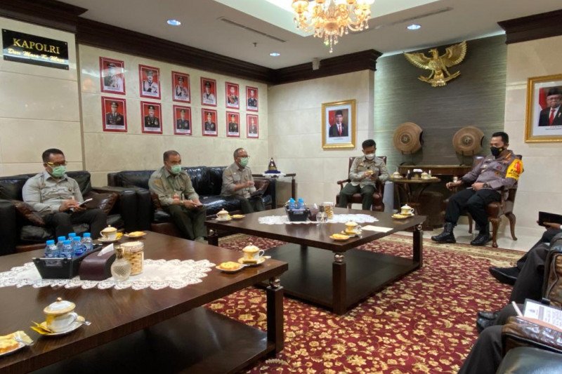 Bertemu Mentan, Kapolri Nyatakan Siap Bantu Sektor Pertanian