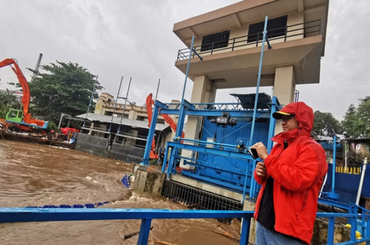 Pintu Air Pasar Ikan Jakarta Utara Berstatus Siaga II