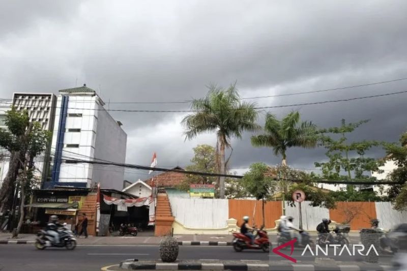 BMKG Ingatkan Potensi Cuaca Ekstrem di Jawa Timur 20-29 Oktober, Bisa Akibatkan Bencana Hidrometeorologi