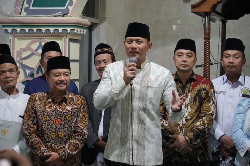 AHY Jamin Biaya Sertifikat Tanah Wakaf Gratis