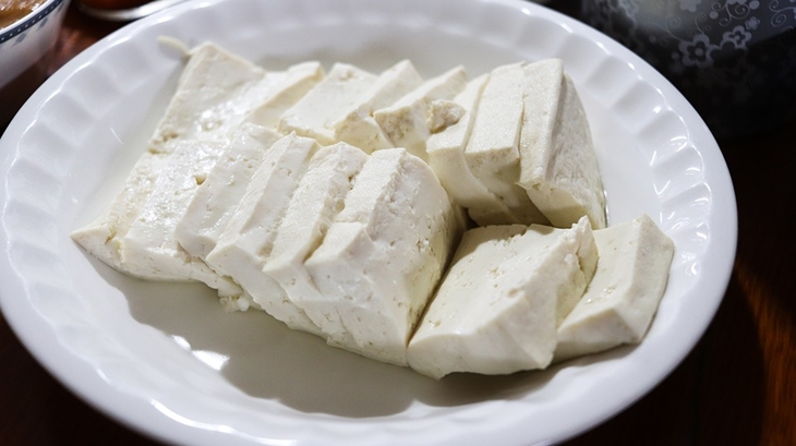 Tahu memiliki kandungan protein tinggi. (Foto: Pixabay/allybally4b)