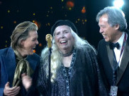 Joni Mitchell Raih MusiCares Person of the Year 2022 oleh Recording Academy