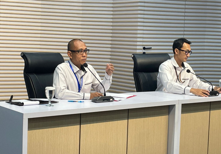  KPK Tahan Ajudan Gubernur Riau